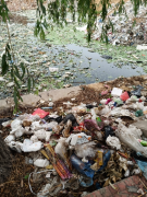 <b>唐山市一村庄把大量不可降解的垃圾掩埋在水源</b>